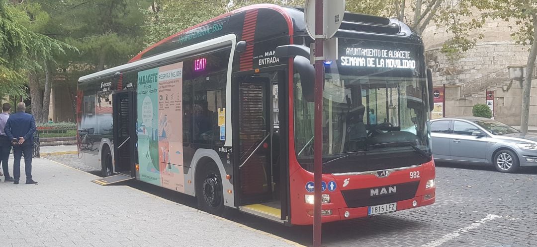 Los autobuses municipales ya disponen de wifi gratuito