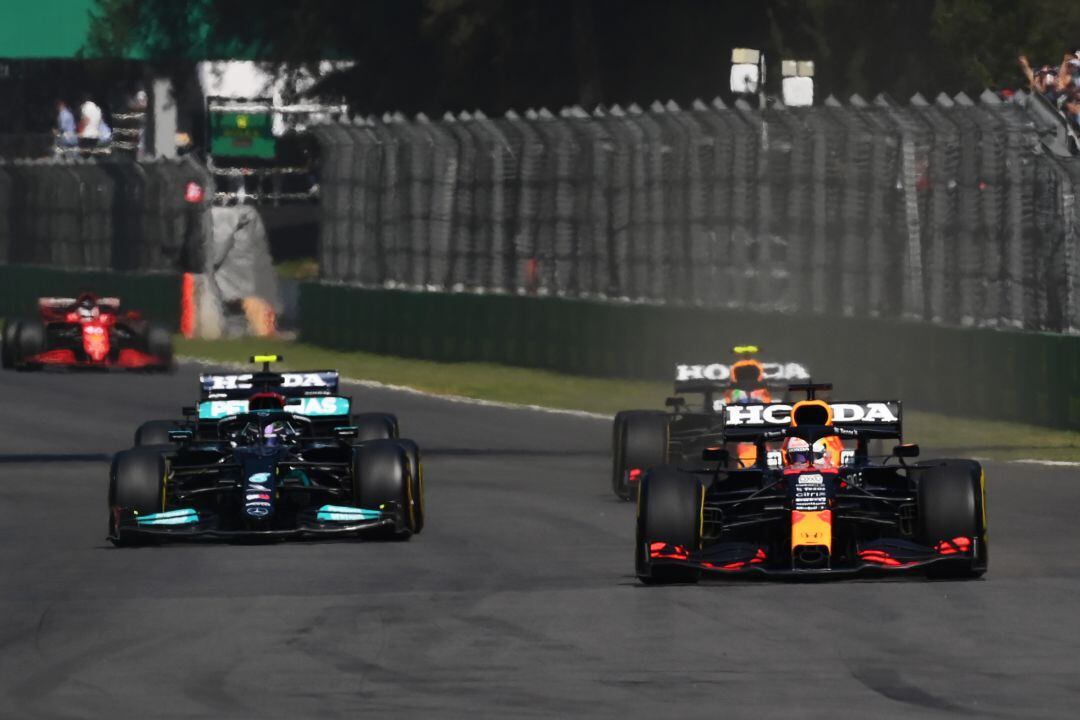 Verstappen y Hamilton en el Gran Premio de México