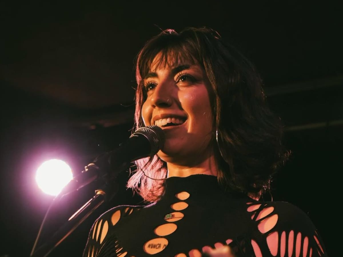 Carla Esteve, poesía y guitarra para escuchar las ‘Voces del alma’