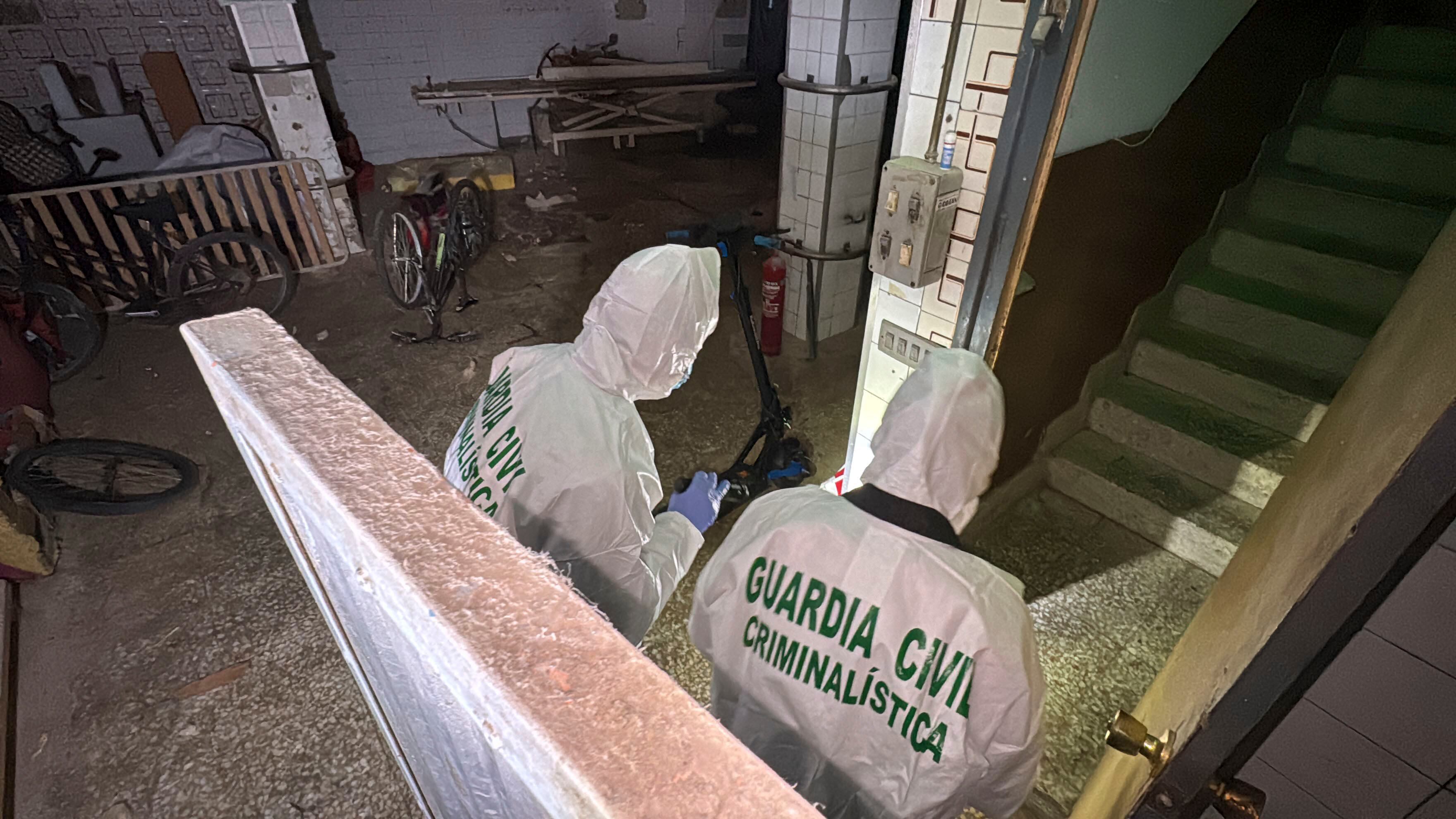 Fuenmayor (La Rioja), 02/01/2026.- El juez ha decretado este viernes prisión provisional para el supuesto parricida de Fuenmayor (La Rioja), un joven de 19 años, por un delito de homicidio ocurrido la tarde de Nochevieja, en un escenario de violencia continuada en el ámbito familiar que afectaba gravemente a la madre y a los cuatro hijos. EFE/Guardia Civil -SOLO USO EDITORIAL/SOLO DISPONIBLE PARA ILUSTRAR LA NOTICIA QUE ACOMPAÑA (CRÉDITO OBLIGATORIO)-