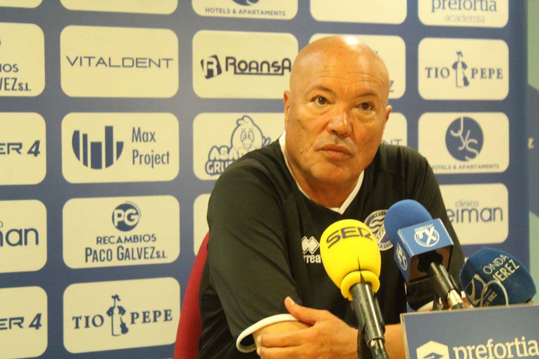 Andrés García Tébar en rueda de prensa