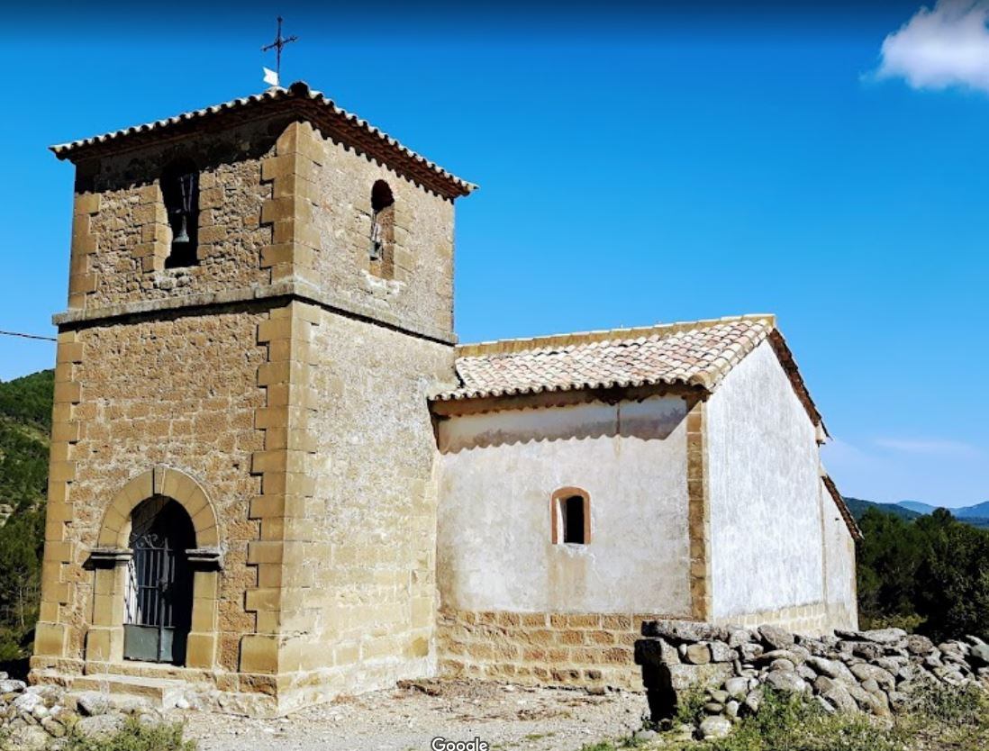 Iglesia de San Jorge de Erés, con la torre que se quiere restaurar