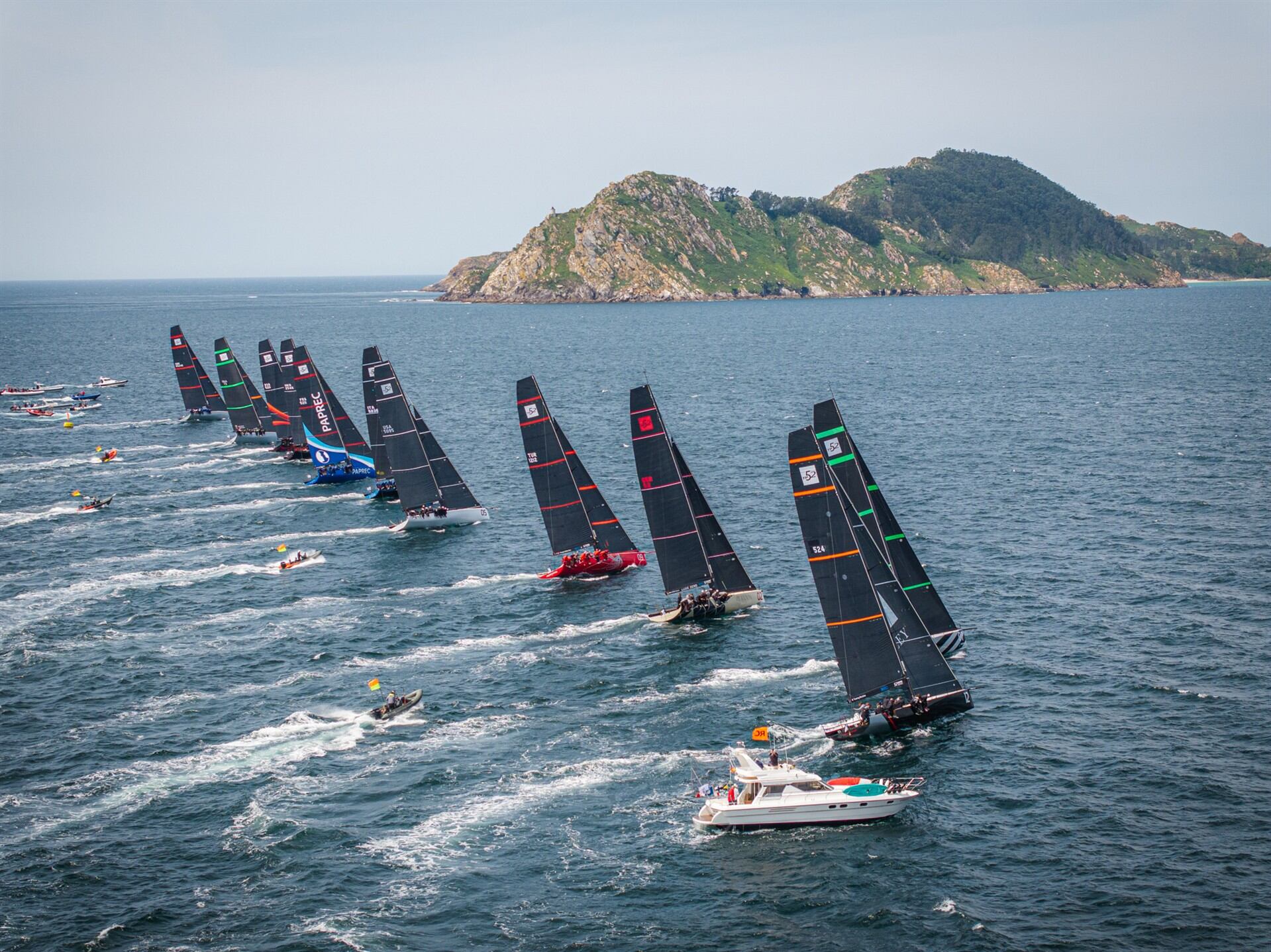 Las Cíes escenario de fondo de las 52 Super Series organizadas por el MCYB