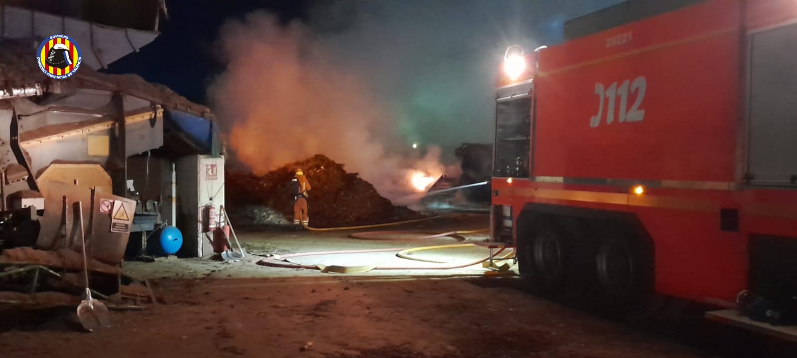 Incendio en una planta de reciclaje de Llíria