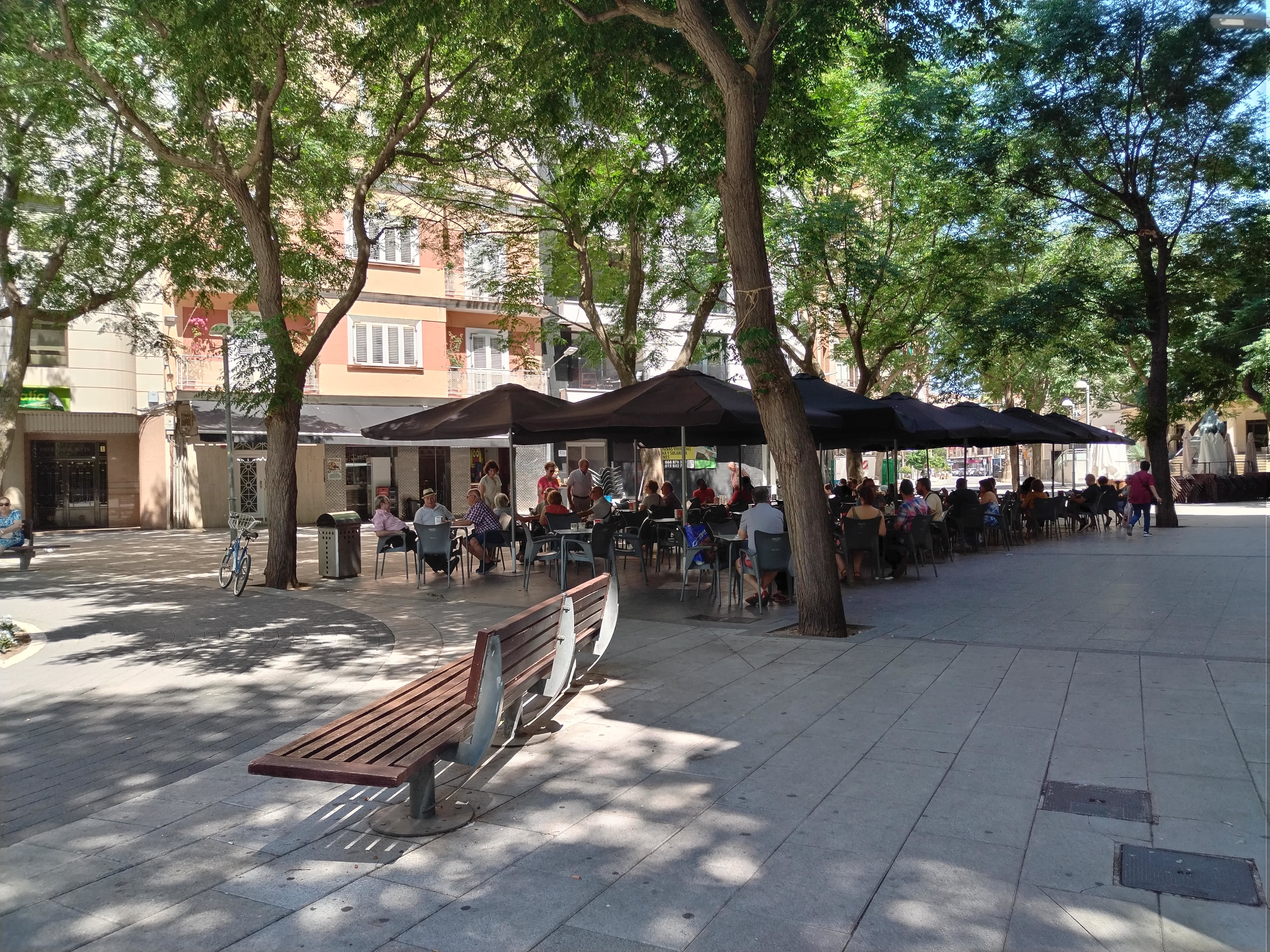 Ciudad Real en aviso naranja por altas temperaturas. Las terrazas de la capital llenas en el mediodía de este domingo donde se pueden superar los 40 grados