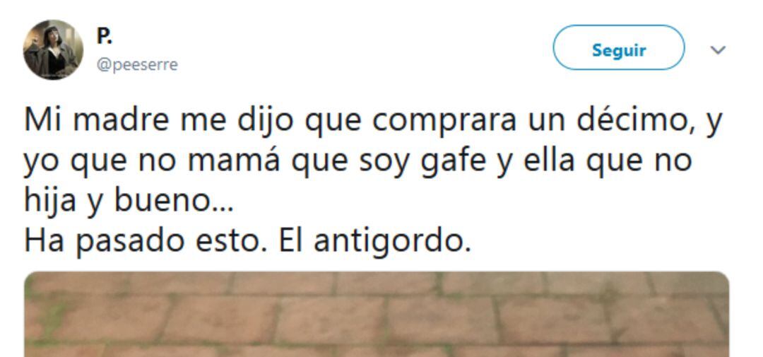 &quot;Mamá, que soy gafe&quot;: una extremeña publica una foto mostrando su mala suerte en el sorteo de Navidad