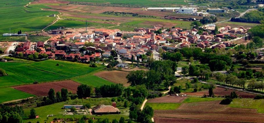 Nos adentramos en la historia y las curiosidades de dos localidades que, hoy en día, están unidas, pero que en el pasado se desarrollaron por separado, acogiendo cada una importantes eventos