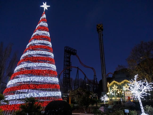 El encendido navideño del Parque de Atracciones es uno de los momentos más mágicos del año
