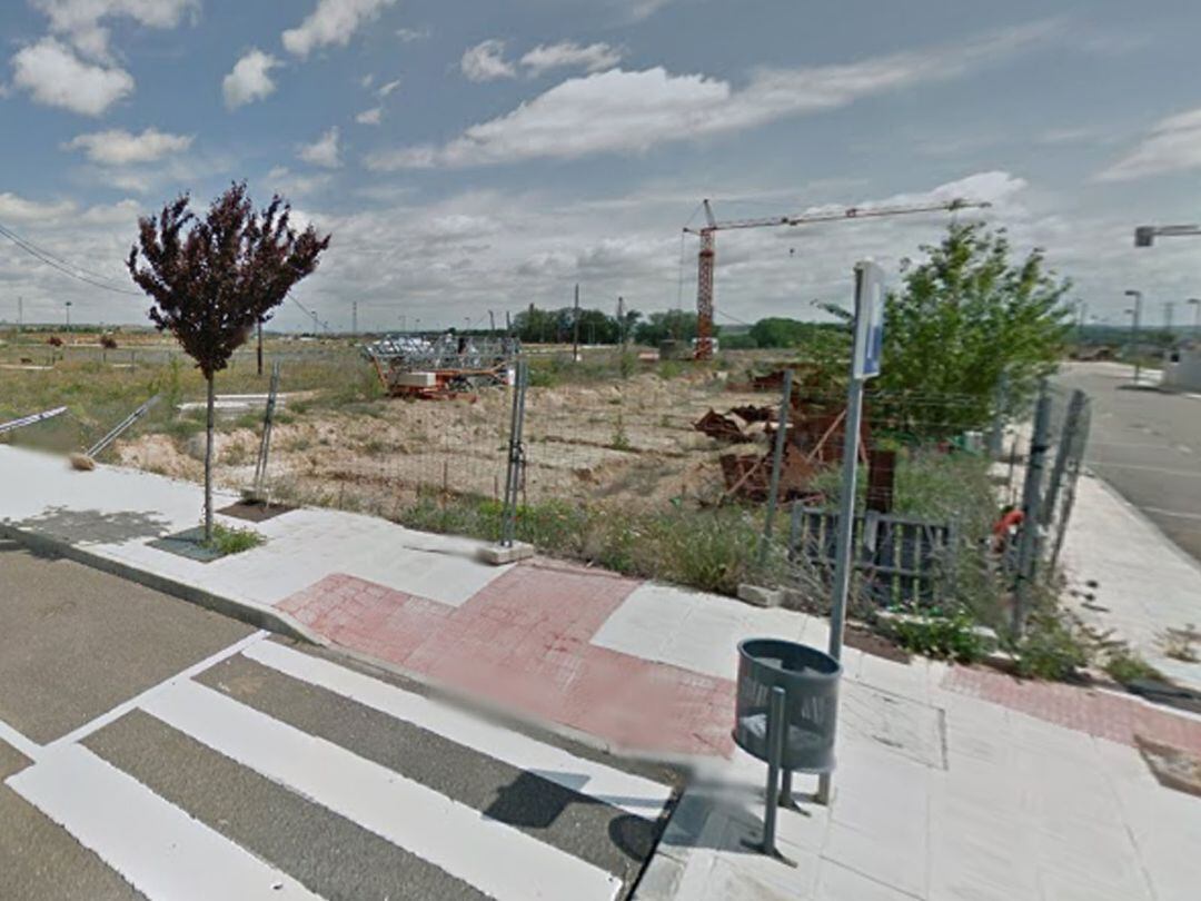 Una parcela destinada a la construcción de viviendas en la Urbanización Siglo XXI de Zamora