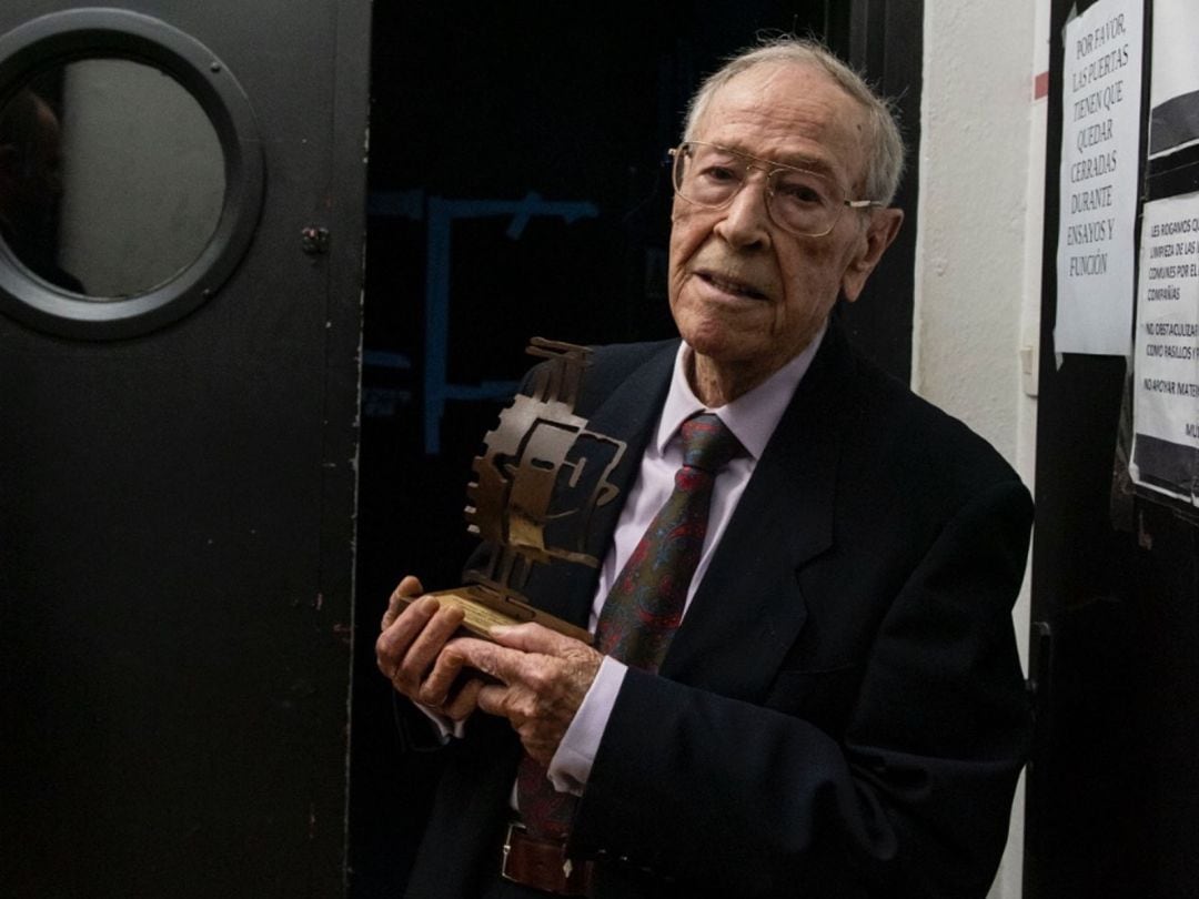El actor zamorano, Claudio Rodríguez, tras recibir el Premio Actúa