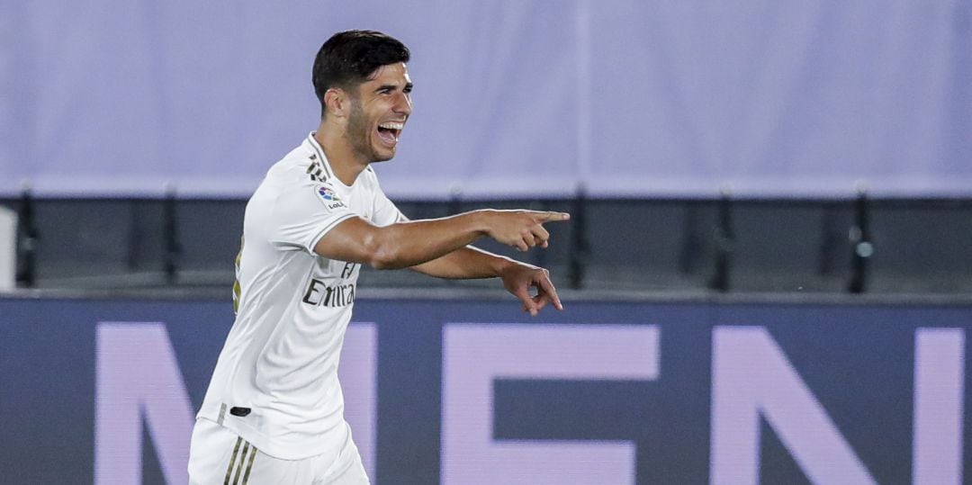 Marco Asensio celebra su gol ante el Deportivo Alavés