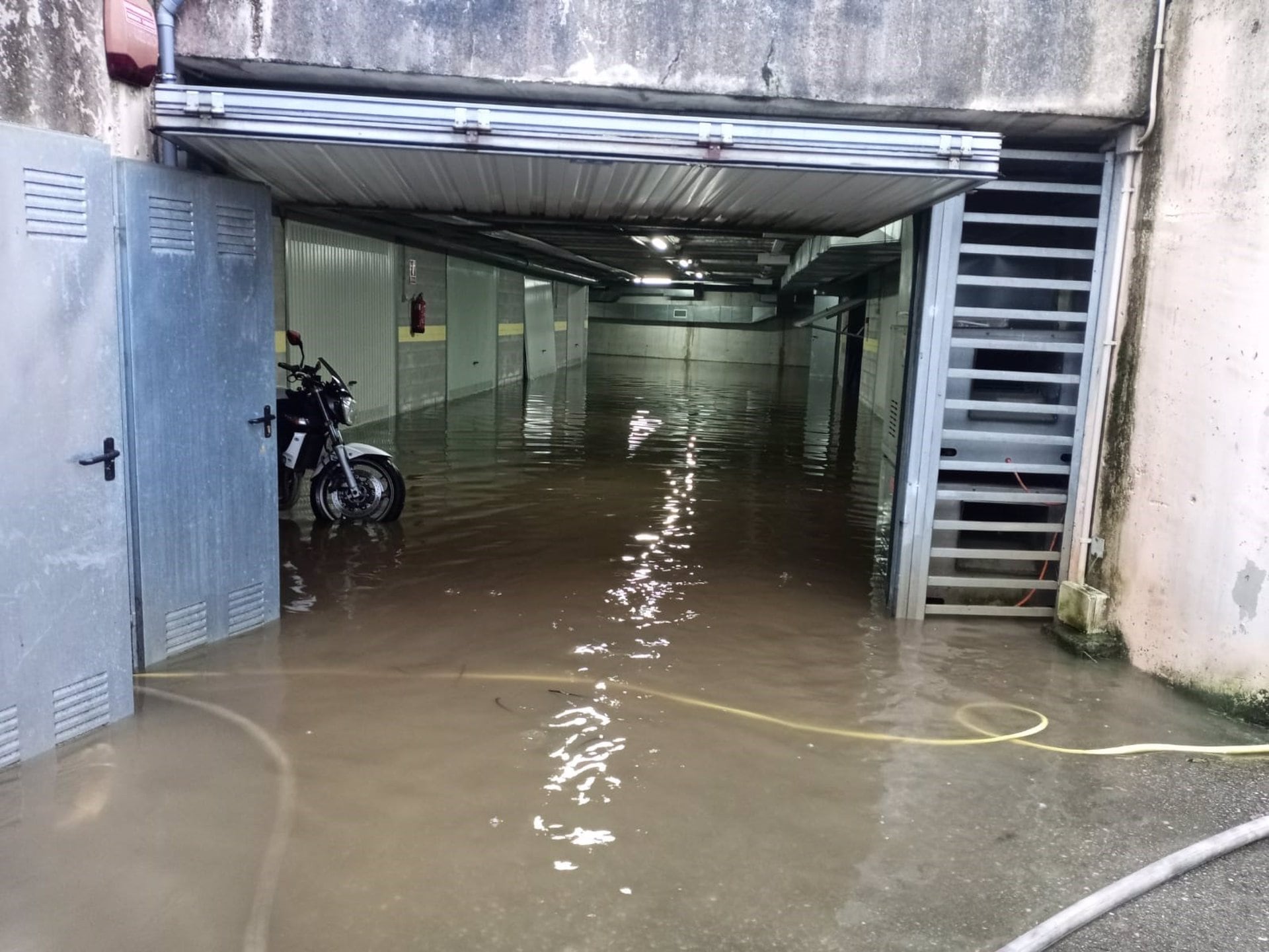 Garaje inundado en Piélagos (Cantabria)