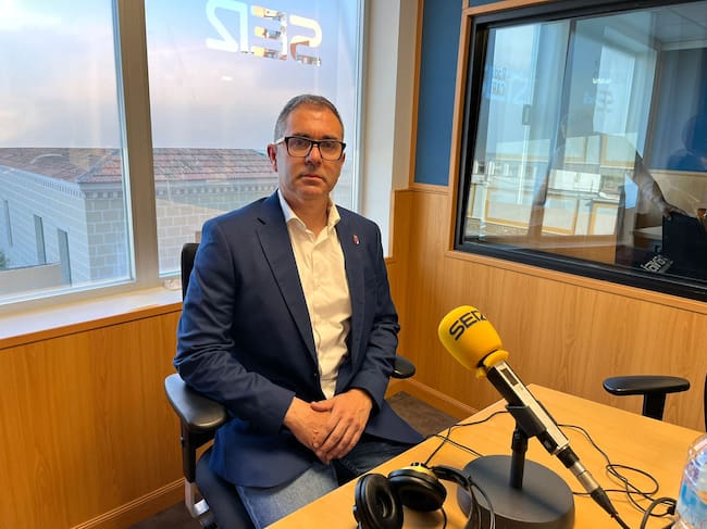 Nicomedes García, uno de los voluntarios del grupo vecinal Salvemos el Chorrillo