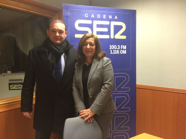 José Miguel Garrido con la directora de Radio Albacete, Justina Gómez