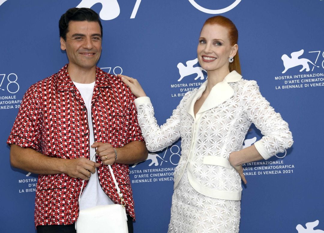 Oscar Isaac y Jessica Chastain en Venecia