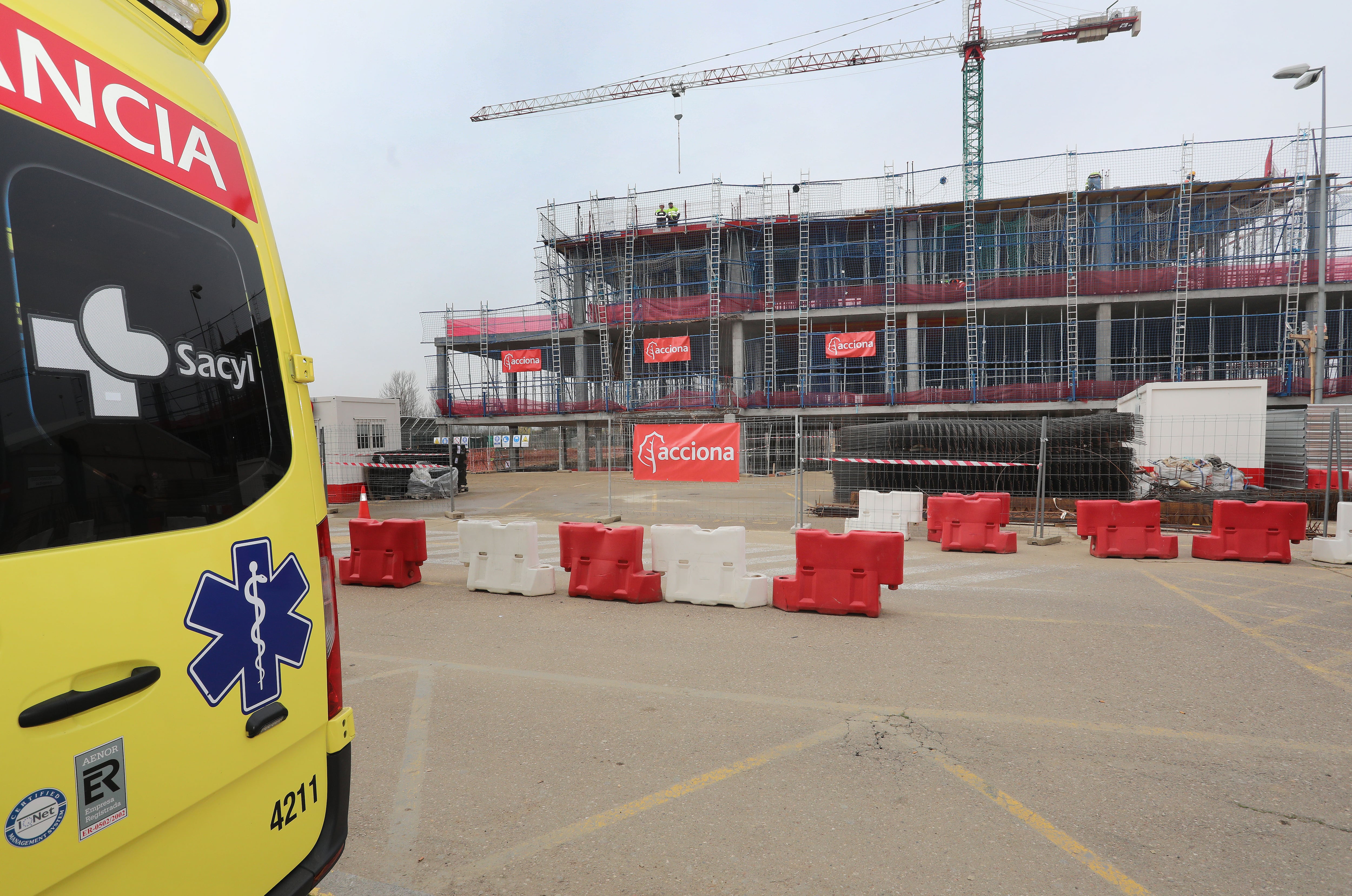 Obras del nuevo bloque técnico del Complejo Asistencial Universitario de Palencia