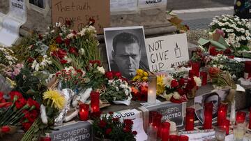 La viuda de Navalni le dedica una emotiva despedida tras su funeral: "Gracias por 26 años de absoluta felicidad"