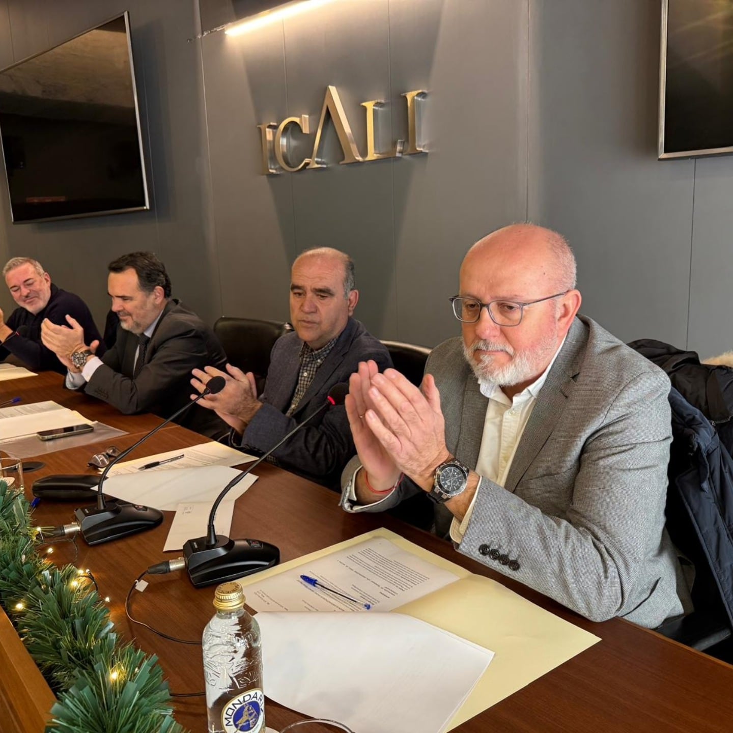 Entrega de la colaboración de ICALI a AMIF