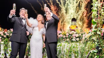 48 horas sin dormir y 40 minutos únicos de prueba: los secretos de los diseñadores de los vestidos de las campanadas