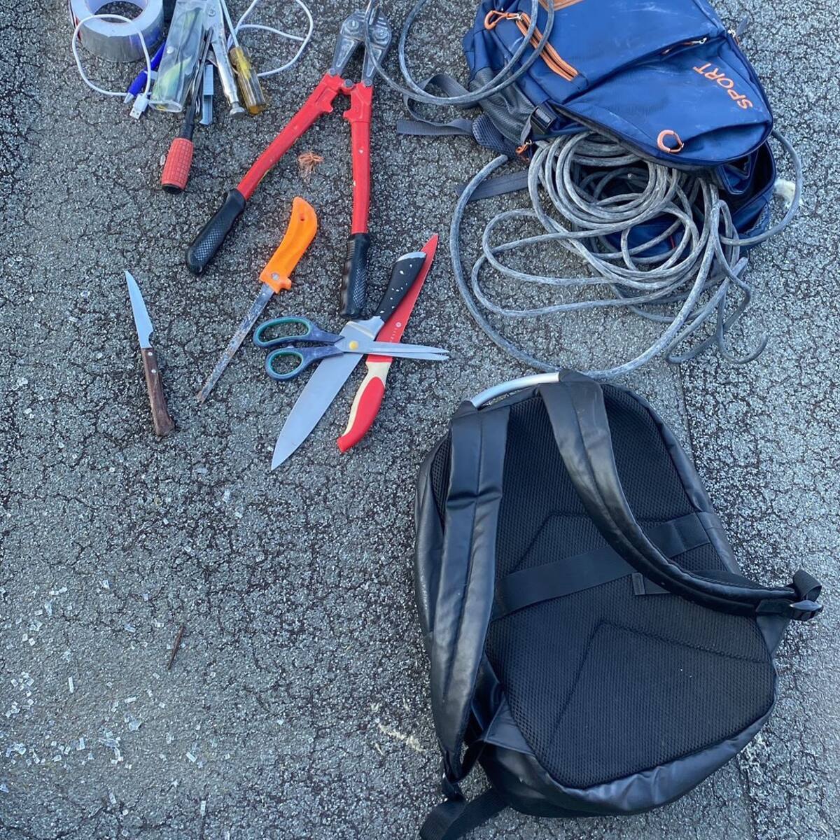 Tres menores denunciados en Valdemoro por robar cobre de los cables del polideportivo Río Manzanares