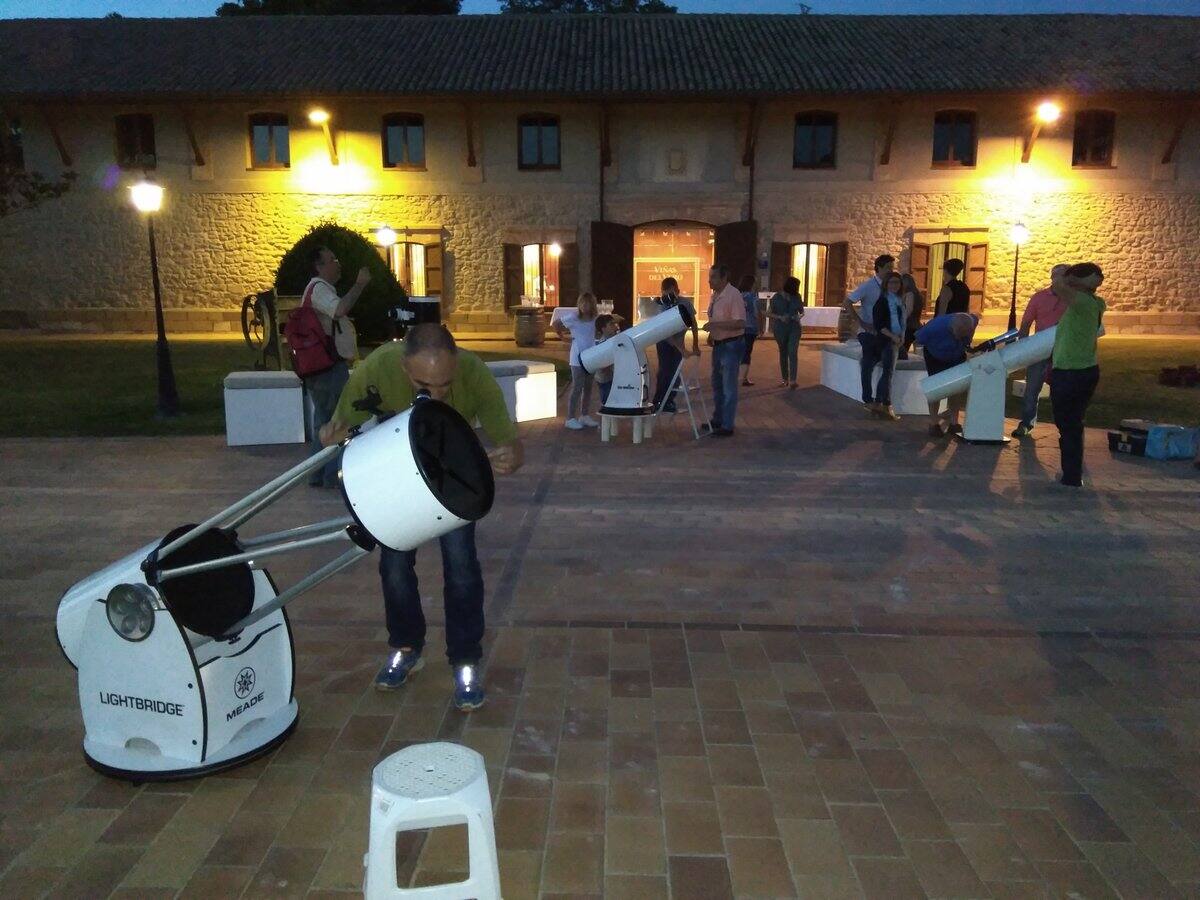 La II Semana de la Astronomía se celebra en Barbastro con conferencias, espectáculos audiovisuales y observaciones nocturnas