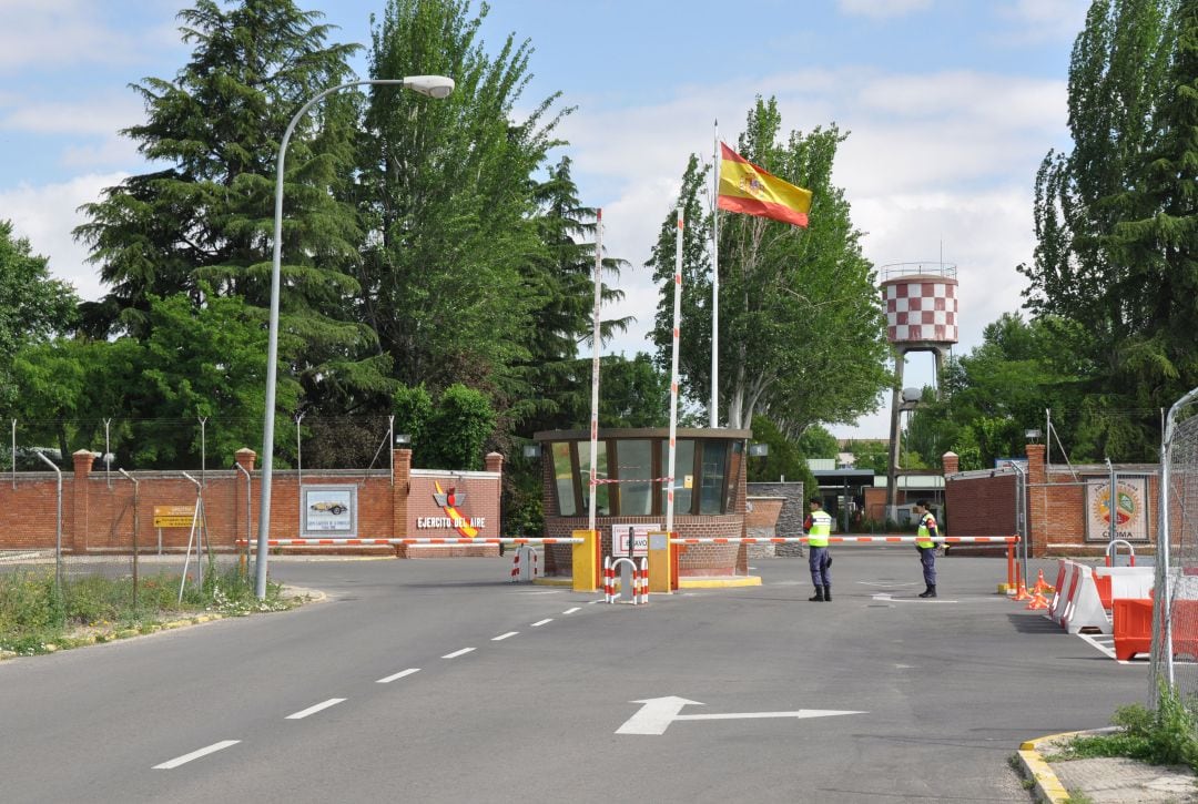 Imagen de la entrada a las instalaciones del Acuartelamiento Aéreo.