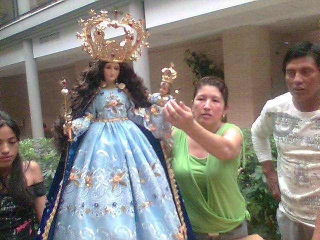 Imagen de la Virgen del Cisne