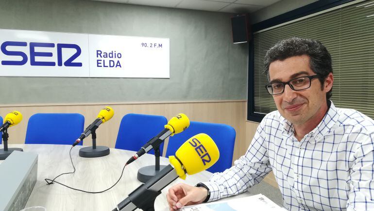 El técnico de Comercio de Elda, Javier Paterna