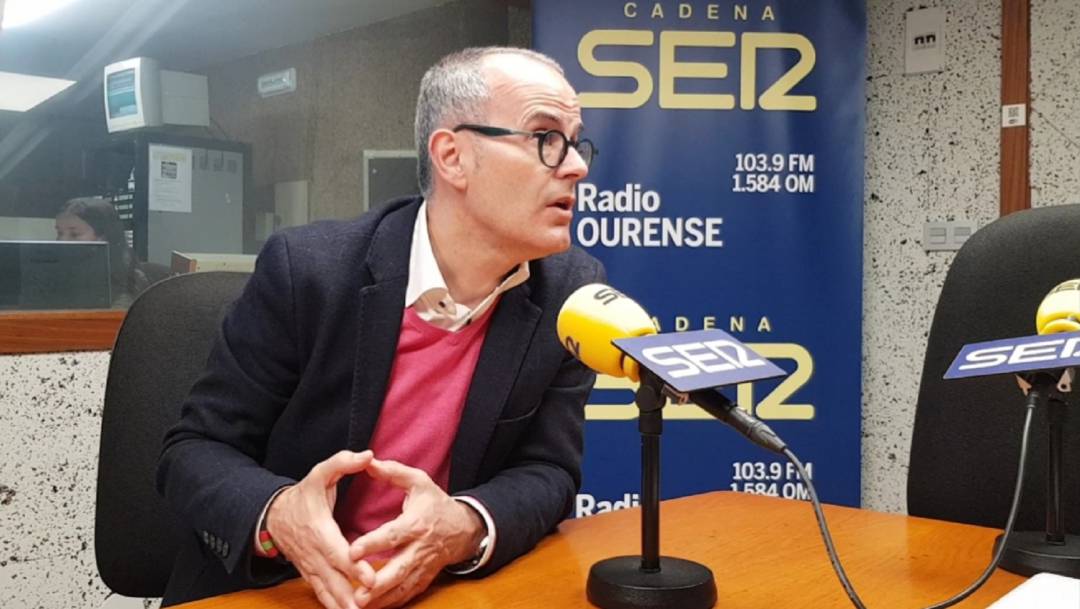 El alcalde, Jesús Vázquez, en Radio Ourense