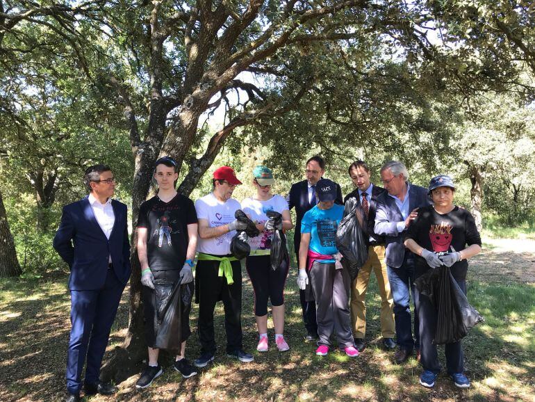 El Alcalde se ha acercado a al zona de limpieza