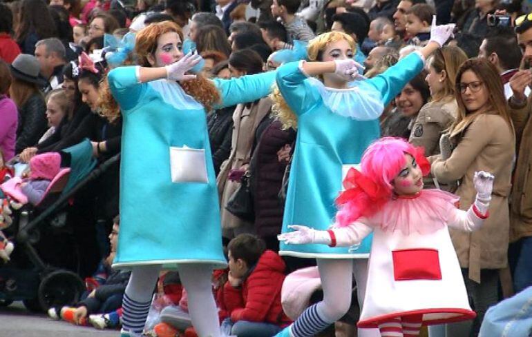Una de las comparasa que desfilaron en Carnaval de Vigo 