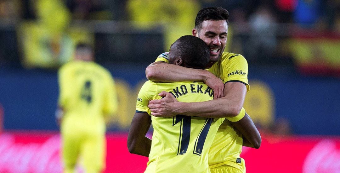 Ekambi e Iborra celebran un gol en La Cerámica