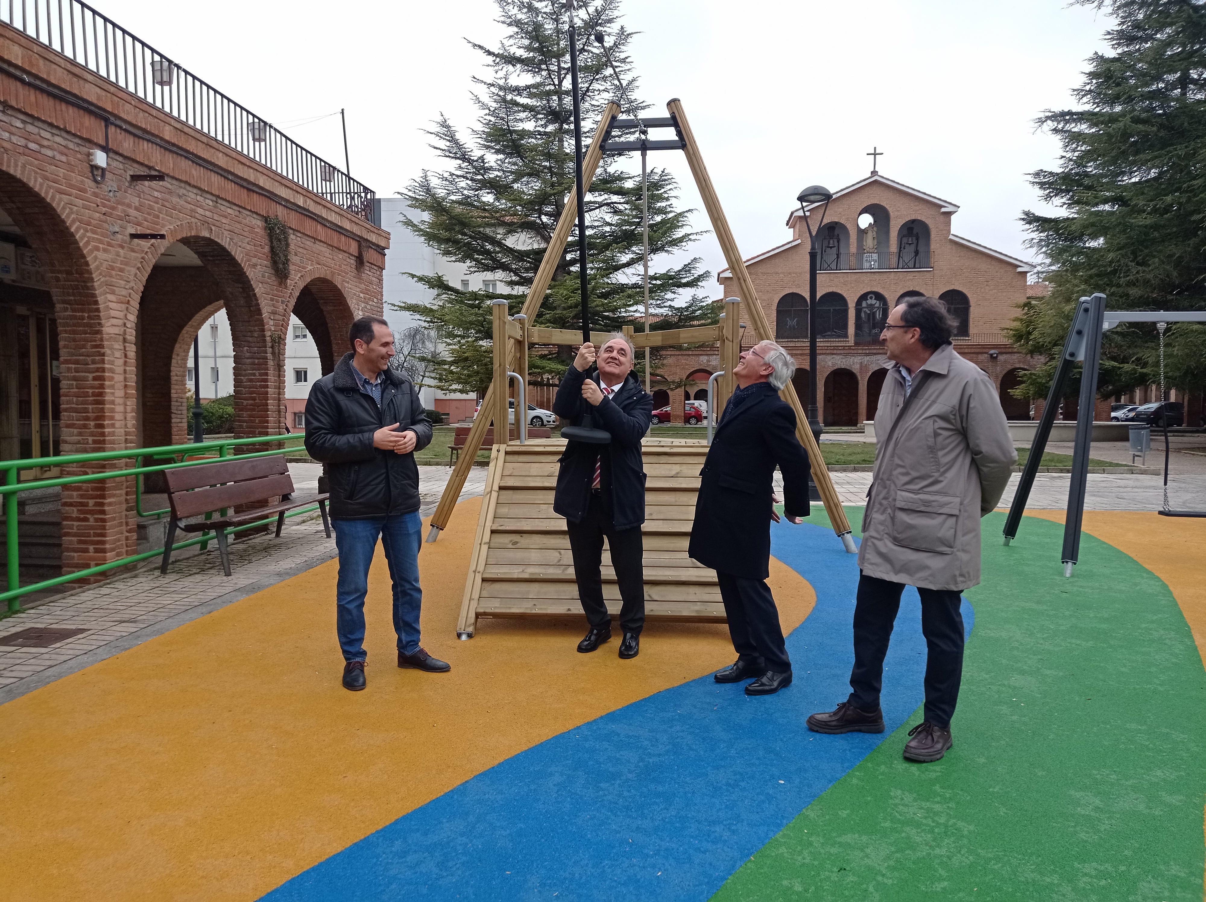 Remodelación del parque infantil de la Plaza del Carmen