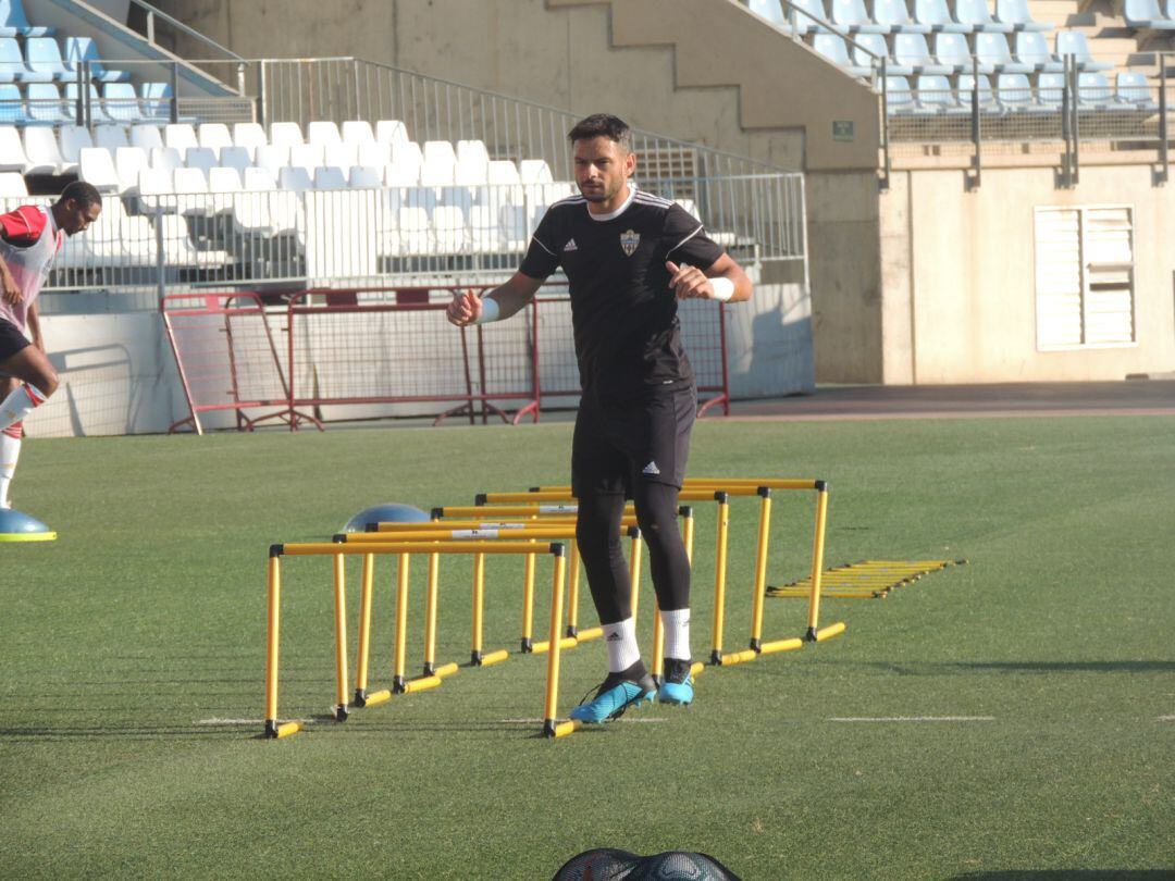 René en un entrenamiento. 