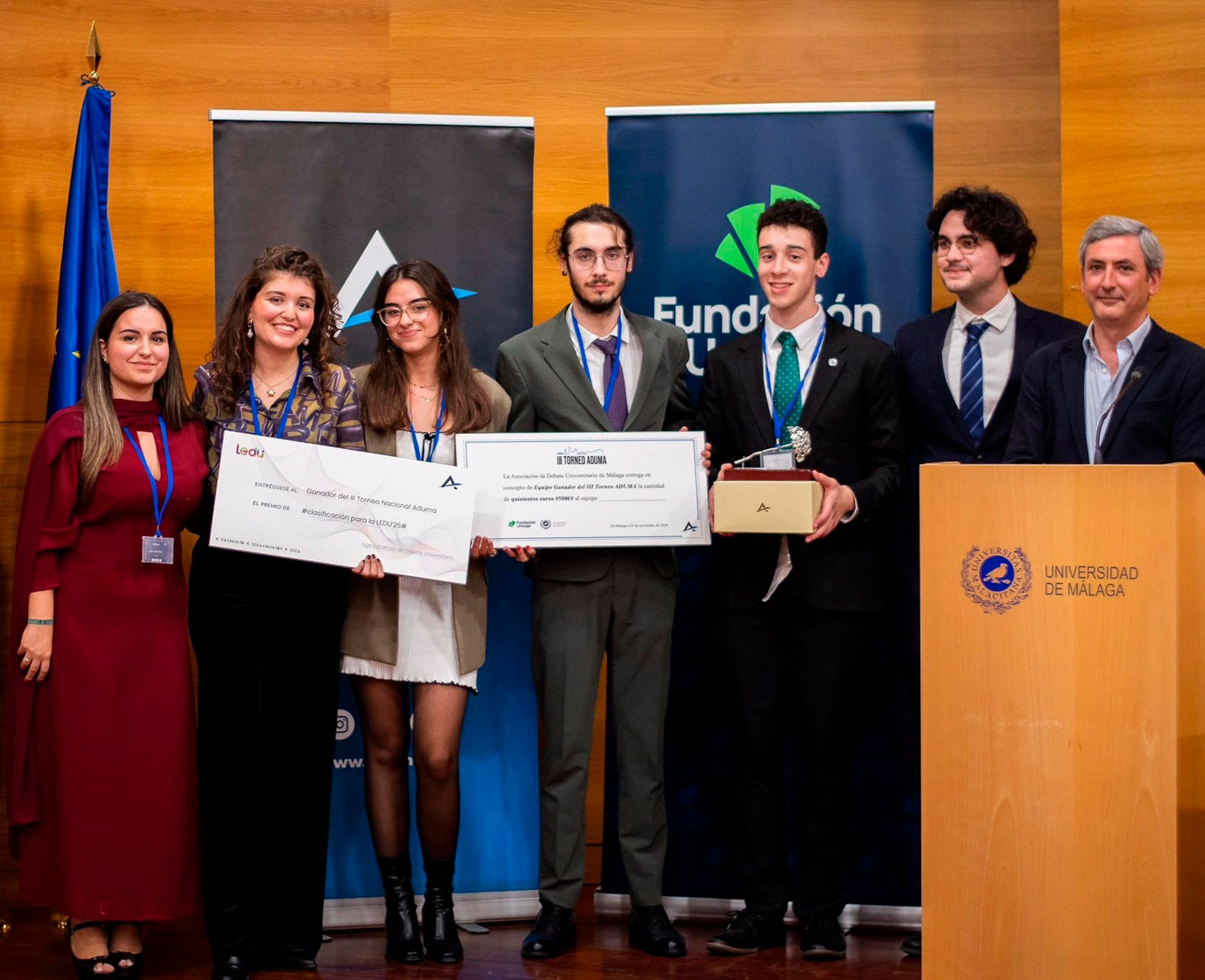 Grupo de debate de la Universidad de Jaén.