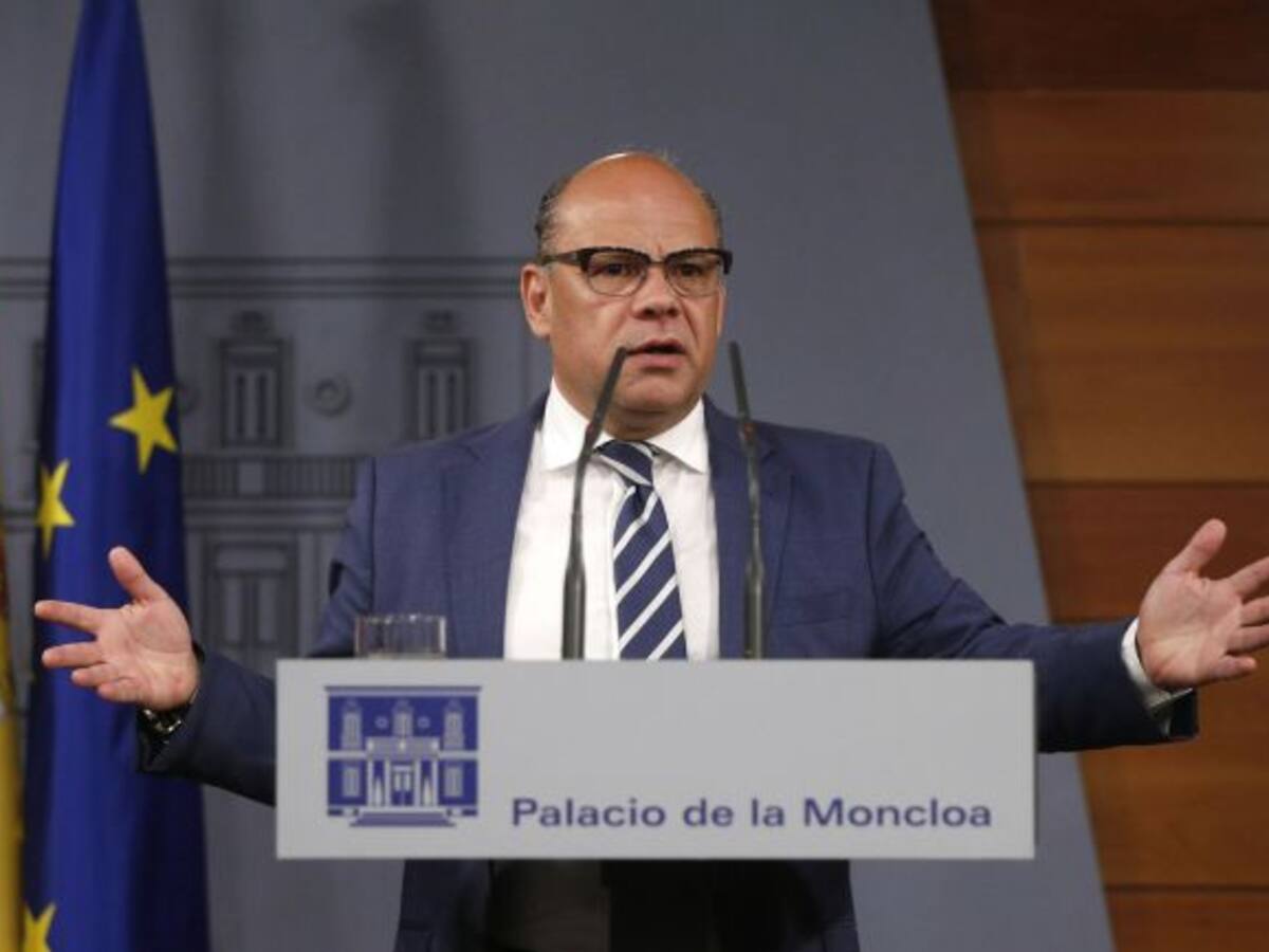 El PP asume el 'peaje' económico de CC, que condiciona su apoyo a conocer el pacto con Ciudadanos