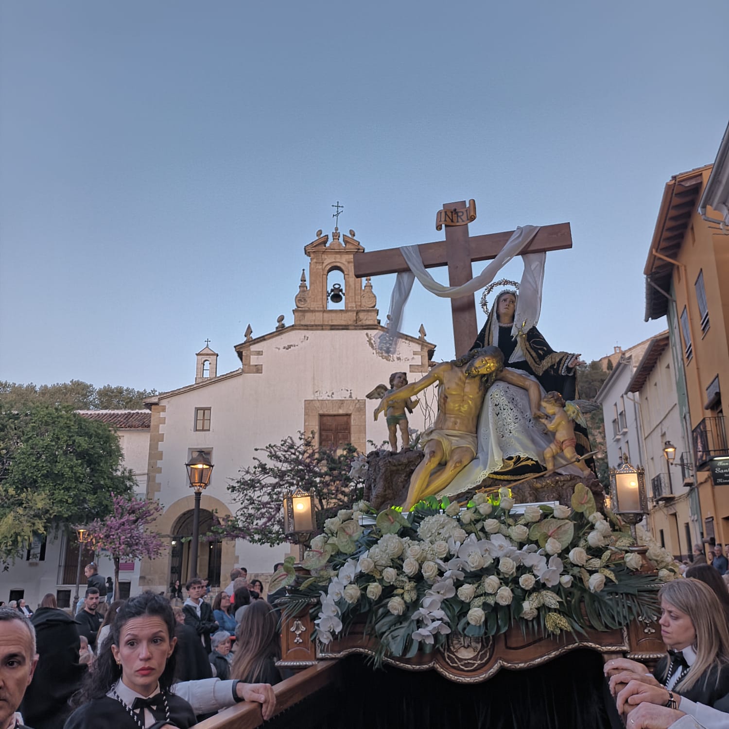 &quot;La Dolorosa&quot; en la Procesión General de este Viernes Santo en Xàtiva