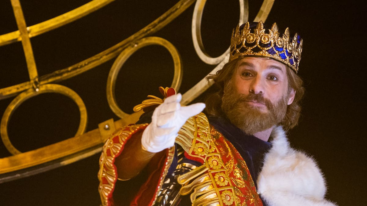 El famoso rey Gaspar de Madrid rompe su silencio tras las críticas a Almeida por no salir en la cabalgata: "Toca dar un paso al lado"