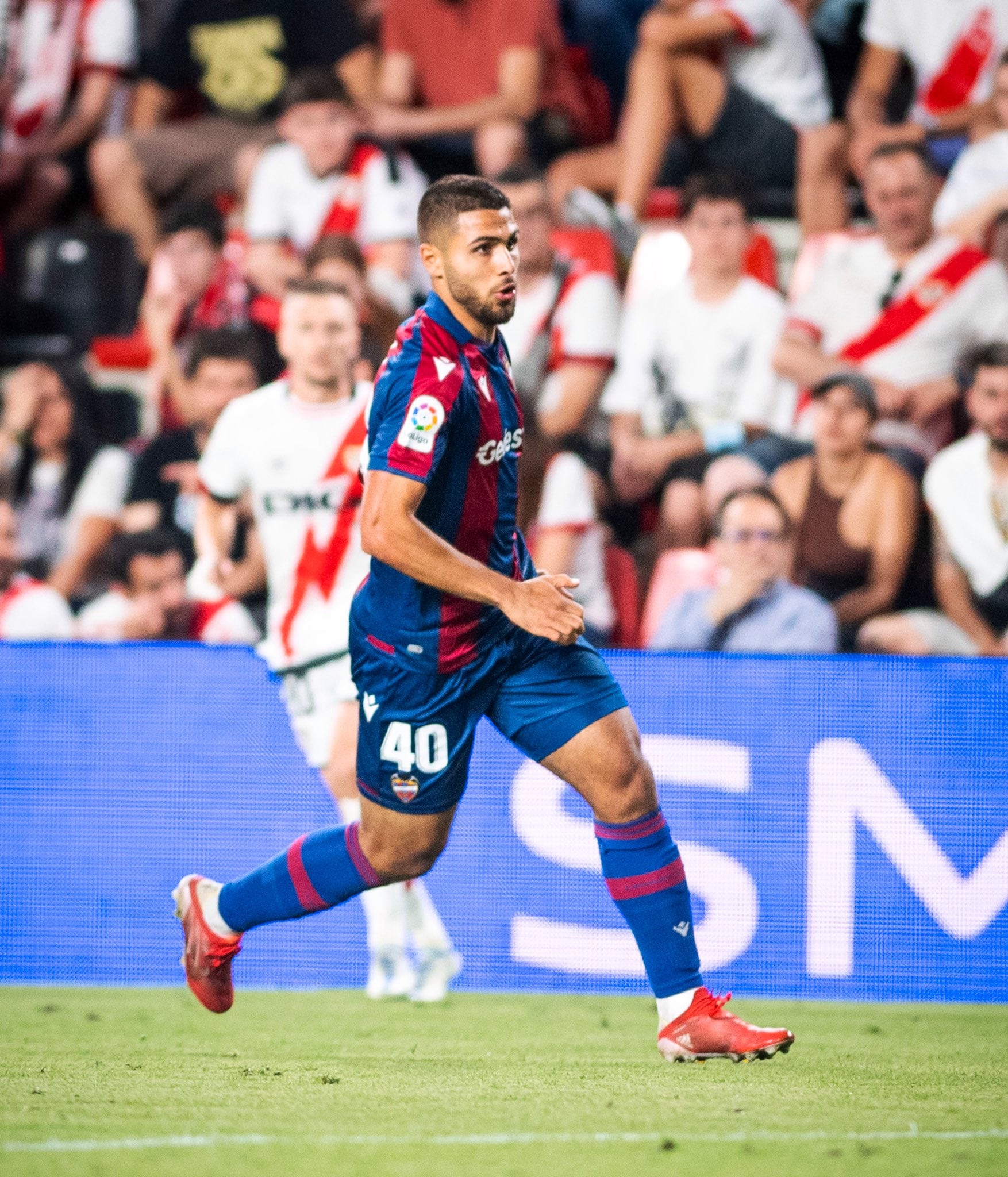 Omar Faraj en su debut en Primera División con el Levante ante el Rayo Vallecano