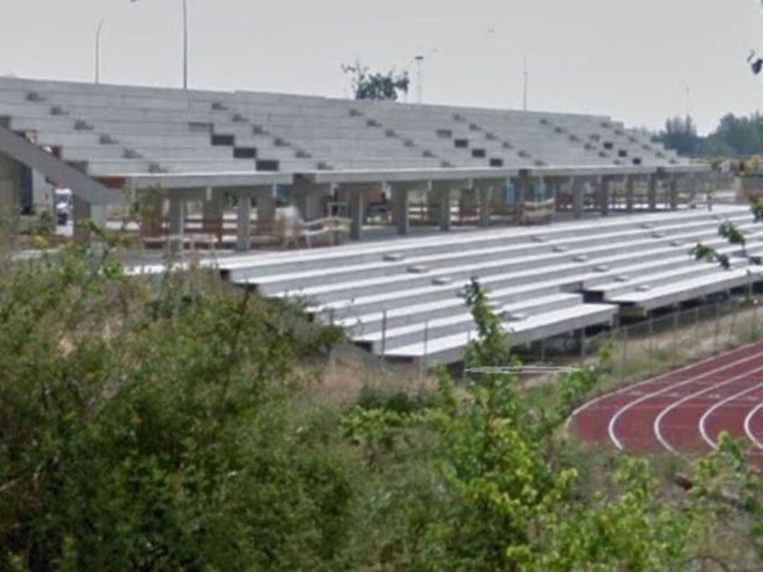 Gradería de la Ciudad Deportiva de Benavente