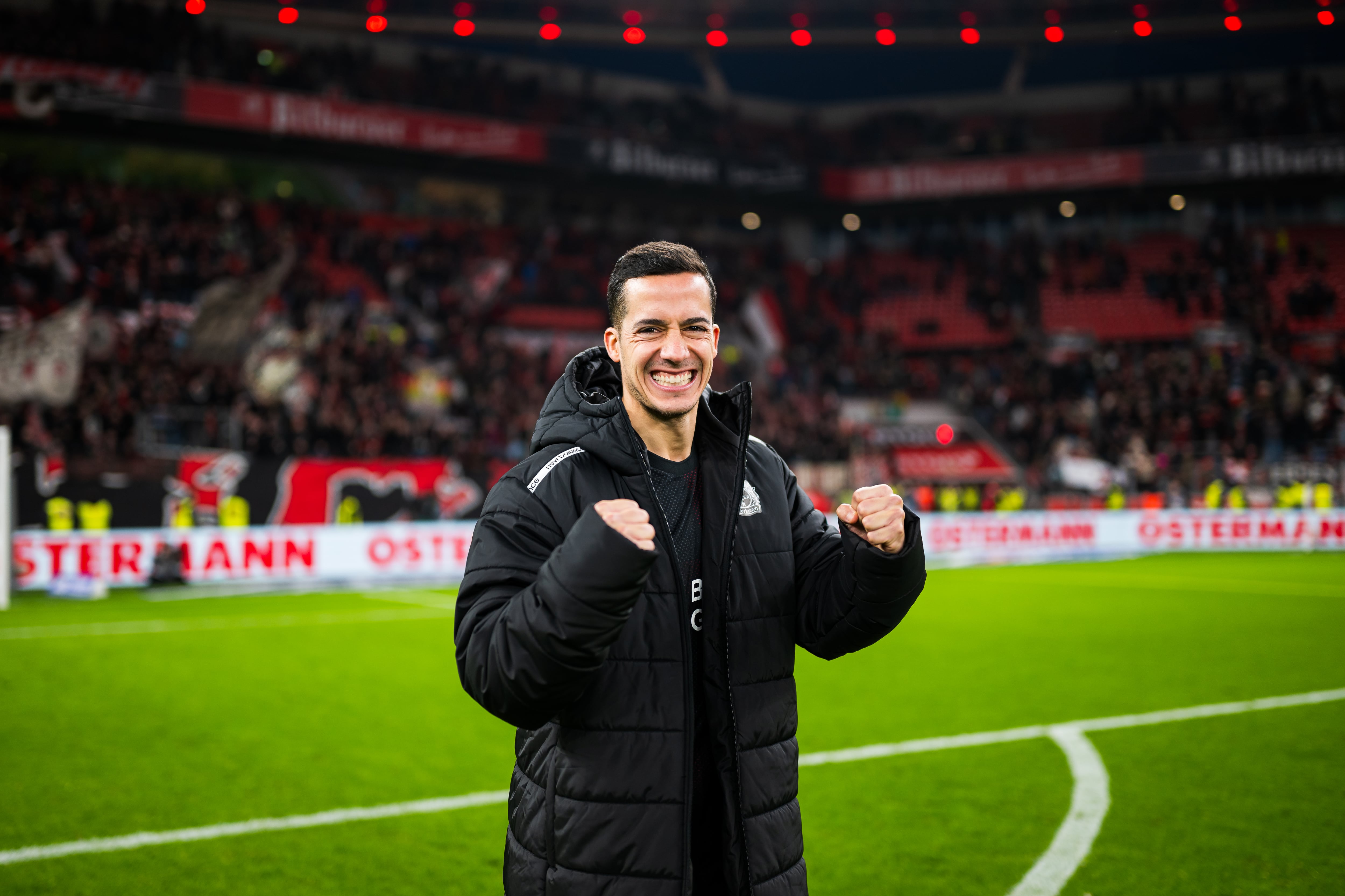 Lucas Vázquez celebrando su primer gol en la Bundesliga