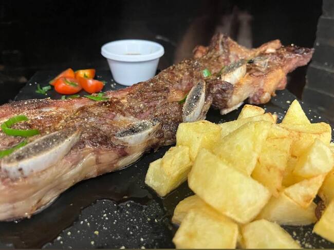 Tira de asado del '37 Café Bar' de Jábaga (Cuenca).