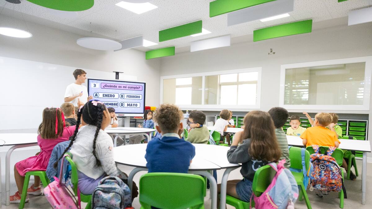 Hablamos con Marisa Peña, concejala de Educación de Tres Cantos, sobre las ayudas a la escolarización para el curso 2025/2026