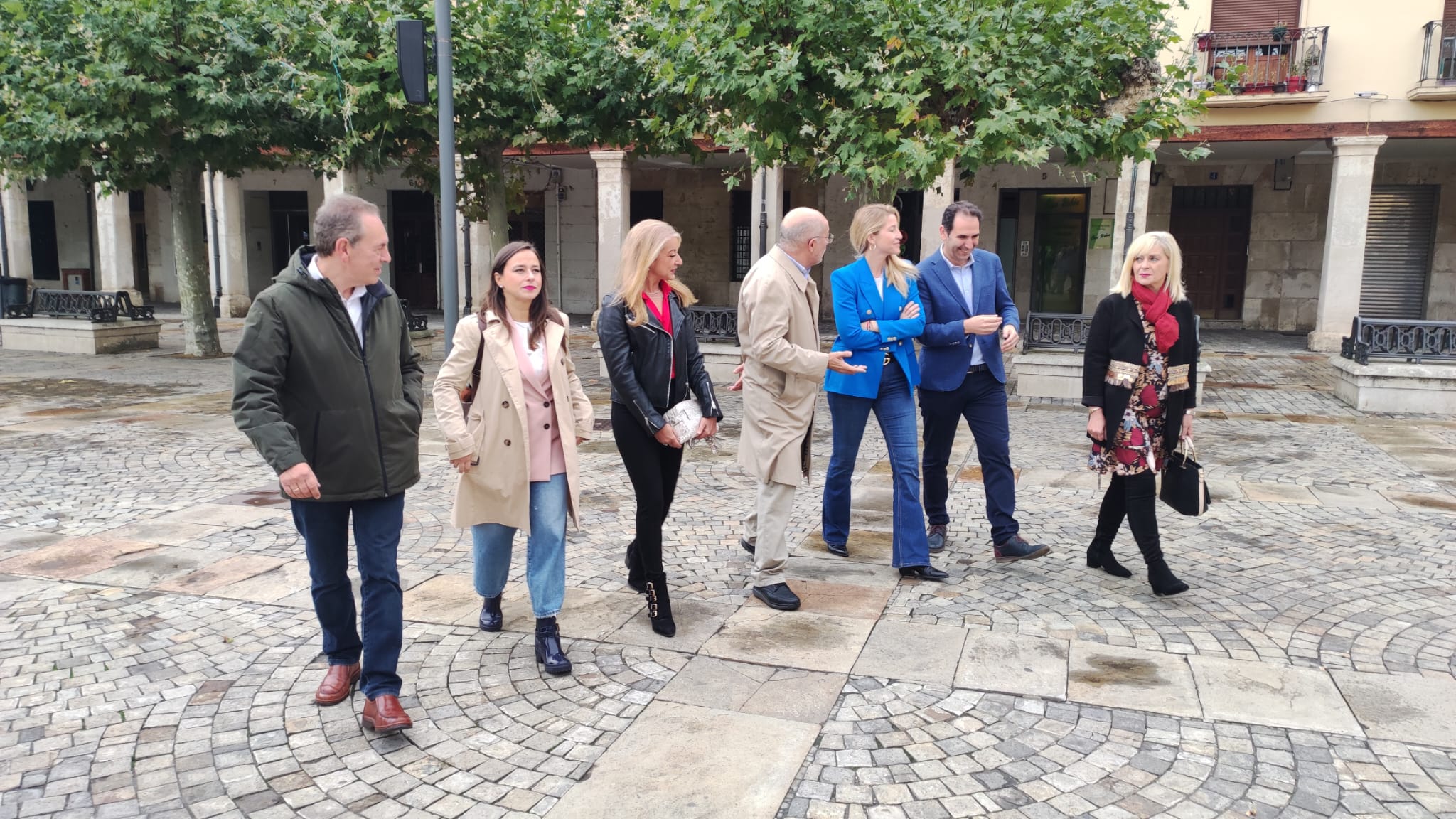 Francisco Igea junto a miembros de Ciudadanos en Palencia