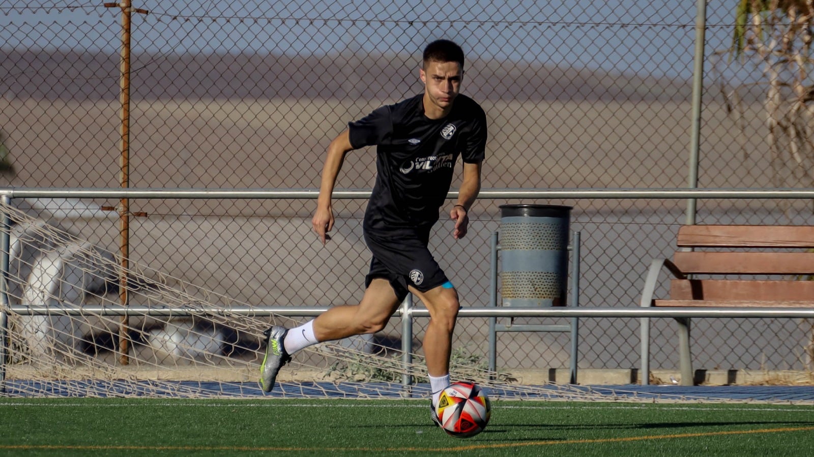 Mihajlo Mikan durante el entrenamiento del martes