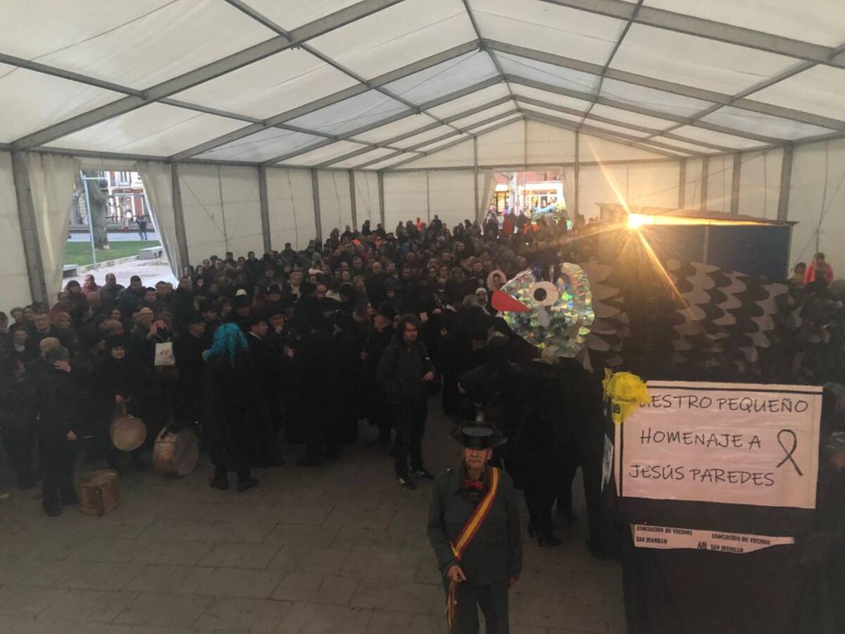 Ironía y homenaje a Jesús Paredes para despedir el Carnaval en Palencia
