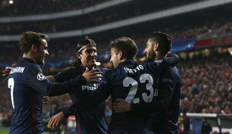 Los futbolistas del Atlético de Madrid celebran el gol de Vietto