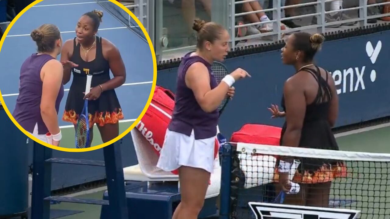 Jelena Ostapenko y Taylor Townsend discuten en la pista del US Open