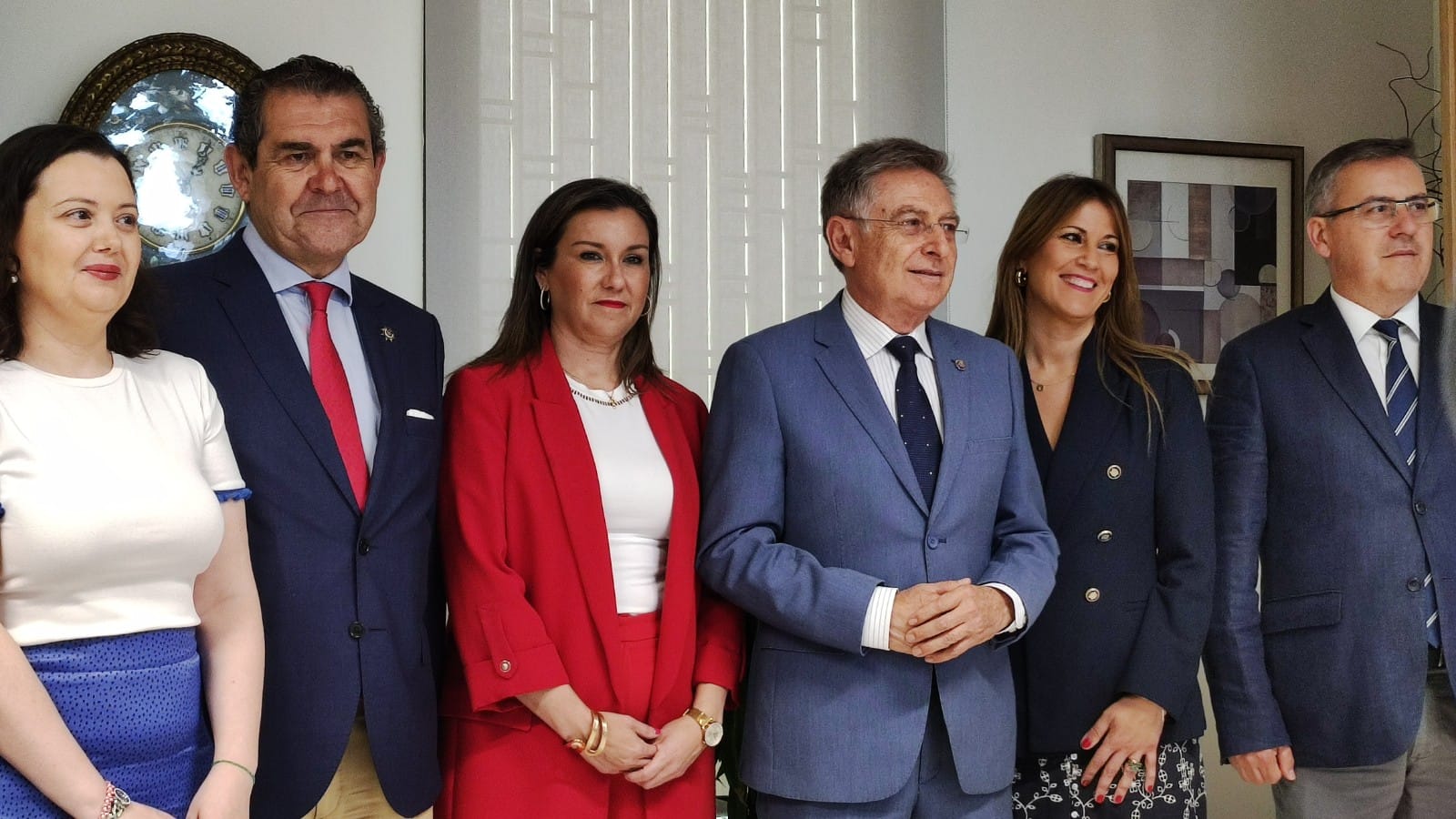 El presidente de la Audiencia, Francisco de Paula Sánchez Zamorano, el Juez Decano, Miguel Ángel Pareja Vallejo, y el coordinador José Antonio Guerra,  con María Revuelta y Carolina Aranguren, las dos juezas del Juzgado de lo Penal 6 de Córdoba