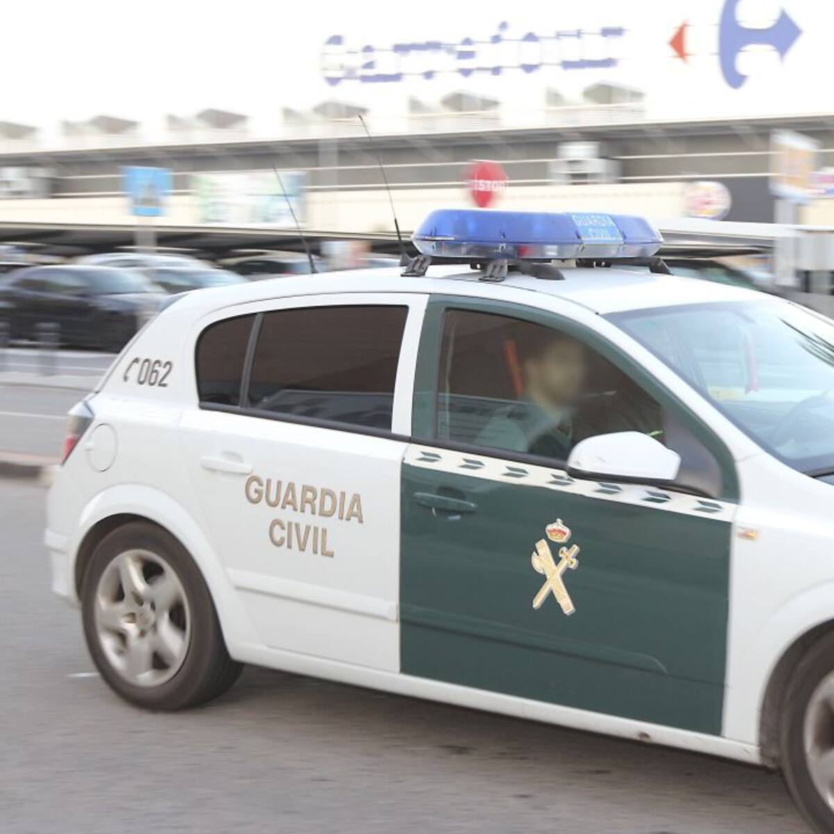 La Guardia Civil detiene a un hombre en Almassora por saltarse el confinamiento